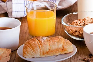 Petit déjeuner et room service